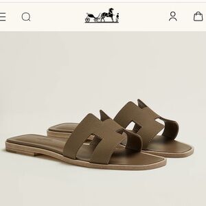 Hermes Oran Etoupe Sandals